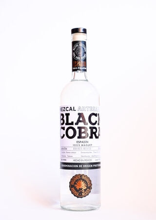 Mezcal Artesanal Black Cobra Espadin 750 ml. 38% Vol. Alc.